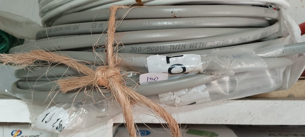 1.5 m double grey cable wire